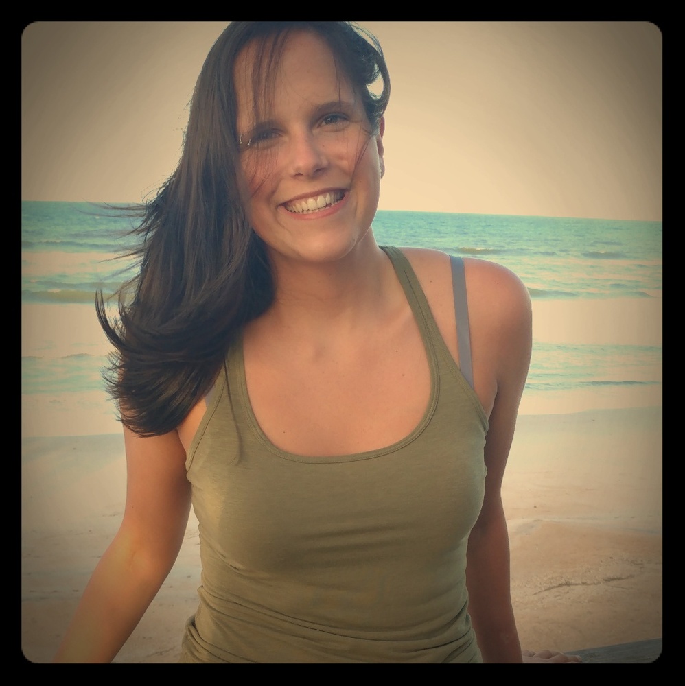 Meet your Posher Maria!